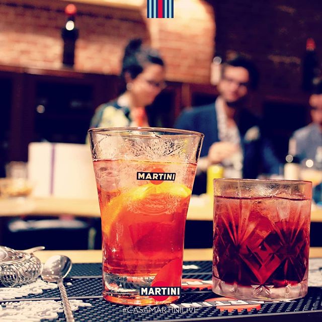 Lire la suite à propos de l’article Tables basses design pour savourer un verre de Martini